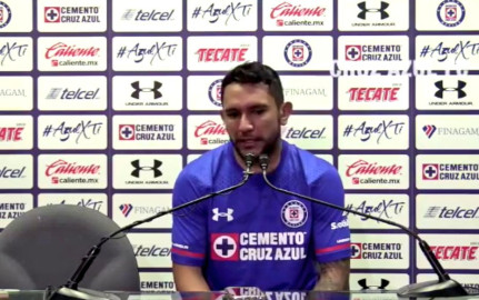 Walter Montoya es presentado oficialmente con Cruz Azul