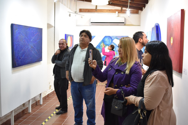 'Cosmología', una mirada al universo del pintor Manuel Lince