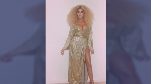 Khloé Kardashian comete un terrible error de Photoshop y se pone ¡14 dedos!