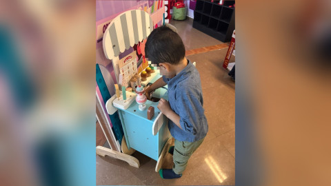 Agradece DIF-Reynosa a Kids World por regalar sonrisas a niñas y niños de Casa Hogar