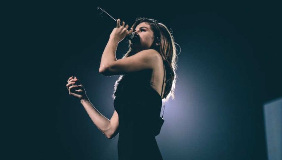 Selena Gomez lanza 'Feel Me'