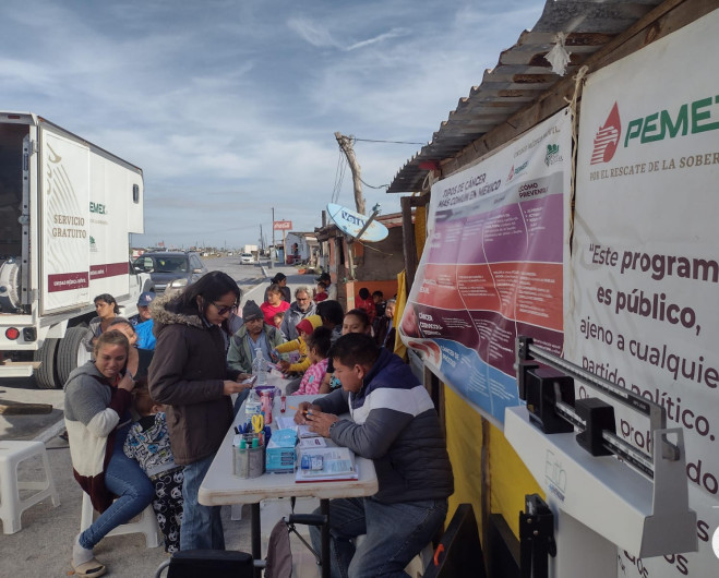 Beneficia Brigada Médica Móvil de Pemex a 350 habitantes  de la Playa Bagdad: Secretaría de Salud Municipal