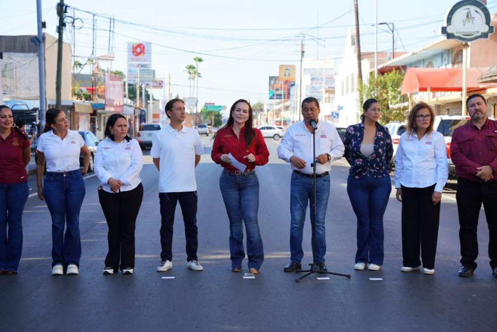 Entrega Carmen Lilia rehabilitación de drenaje sanitario en avenida Guerrero para beneficio de comercios y ciudadanía