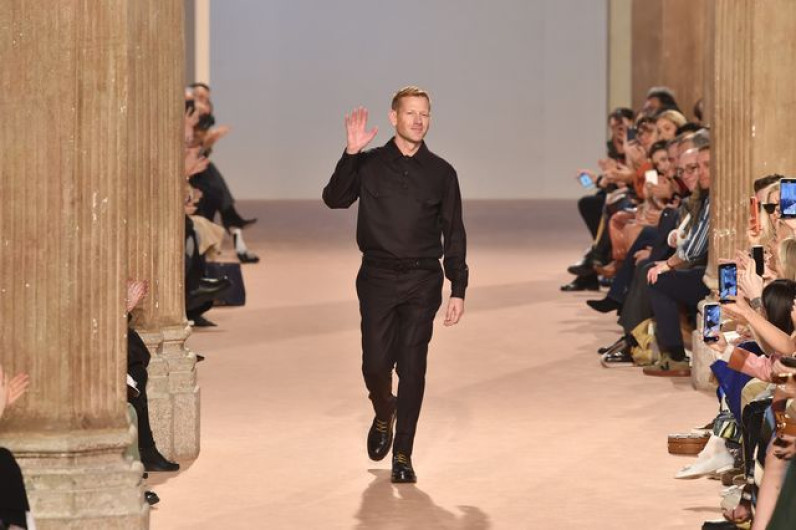 Paul Andrew se retira de Salvatore Ferragamo
