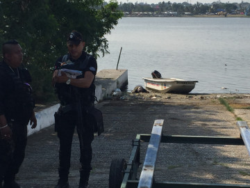 Hombre muere ahogado tras lanzarse a nadar en laguna del carpintero