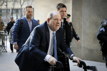 Trasladarán a Harvey Weinstein a California para enfrentar otros cargos 