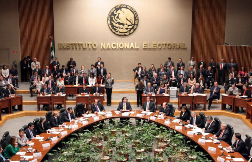 Considera INE improcedente medidas cautelares para spots del gobierno federal