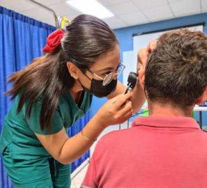 Invitan a campaña de aparatos auditivos