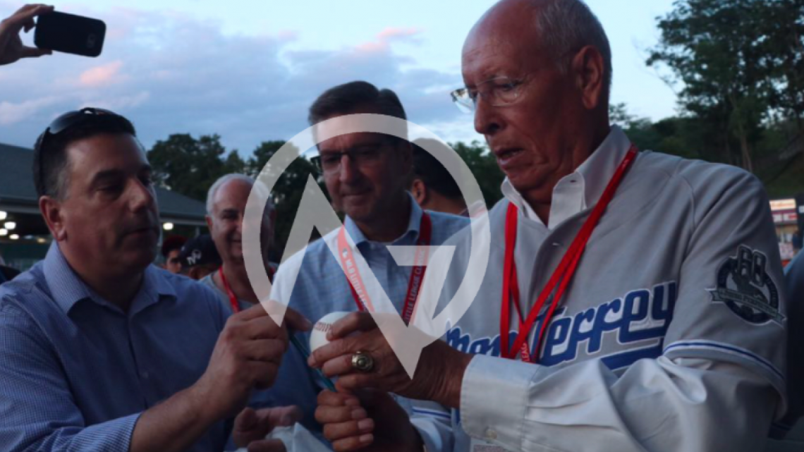 Ángel Macías ingresa al Salón de la Excelencia de Ligas Pequeñas   