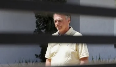 Bolsonaro es detenido por riesgo de fuga previo al inicio de su condena