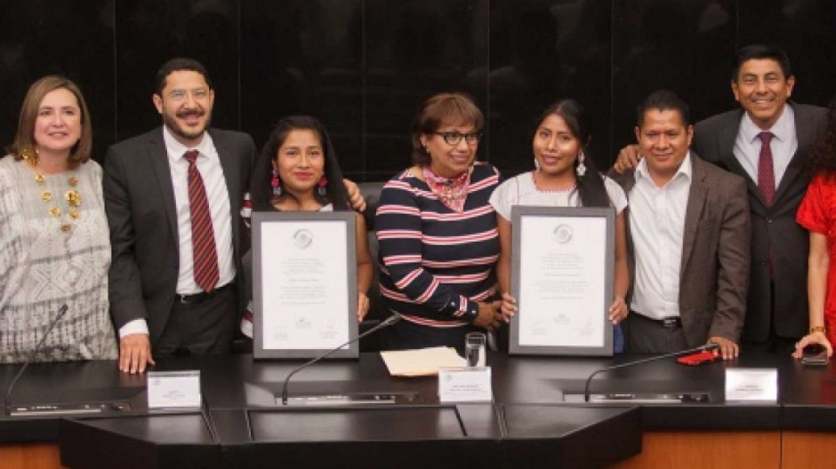 Yalitza Aparicio recibe reconocimiento en el Senado