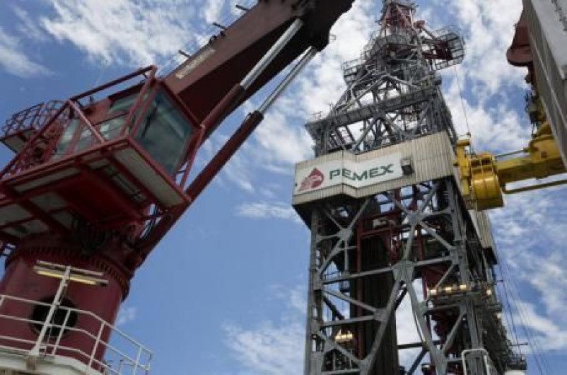 Mezcla mexicana se vende en 44.05 por barril