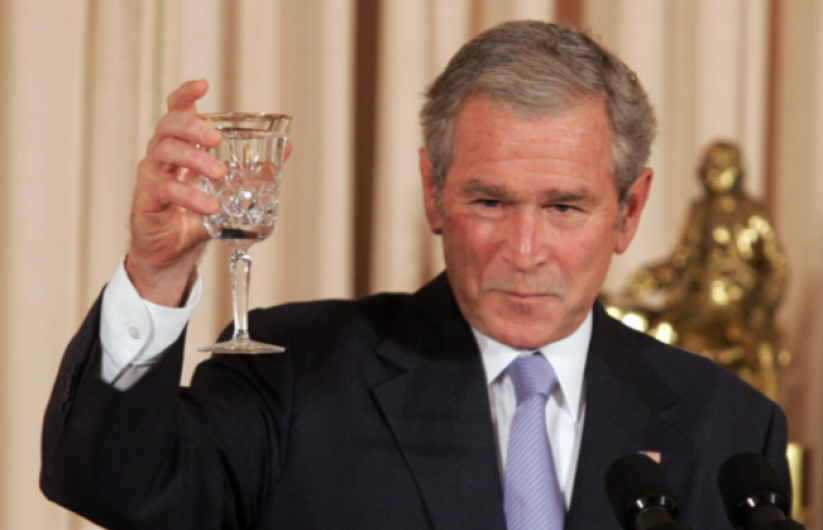 George W. Bush asistirá a juramento de Donald Trump como presidente de EEUU