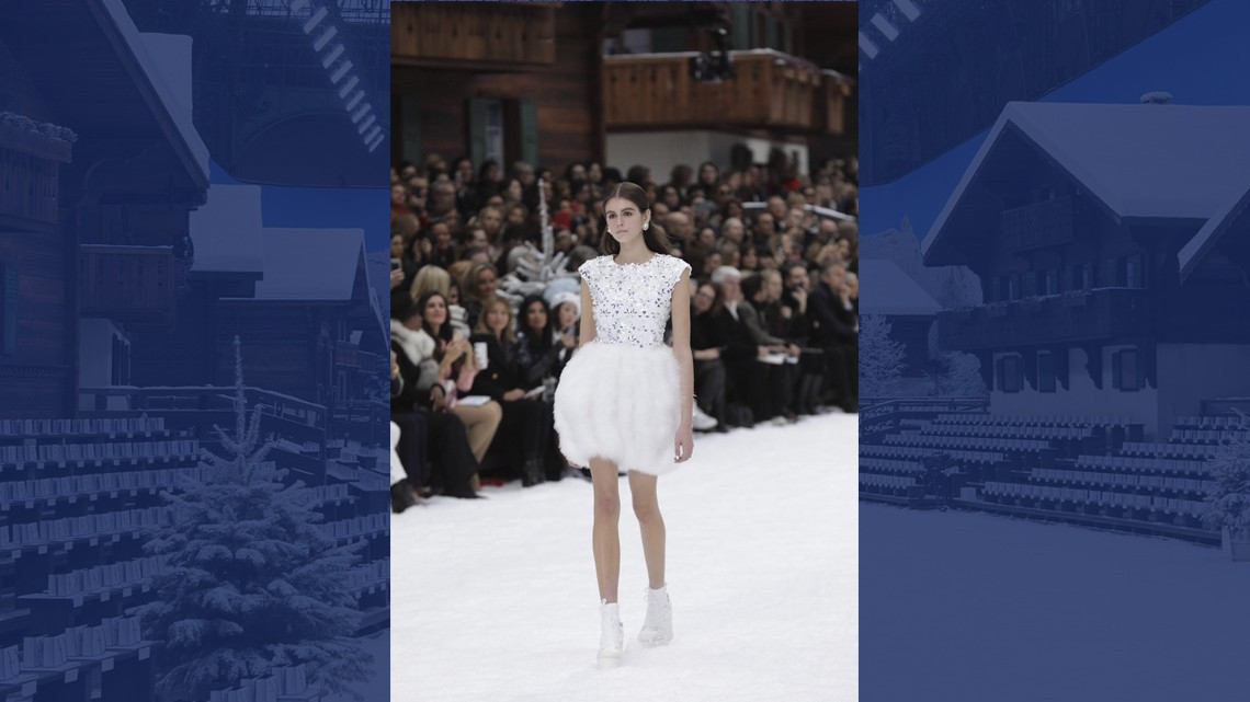 Chanel rinde homenaje a Karl Lagerfeld en su desfile