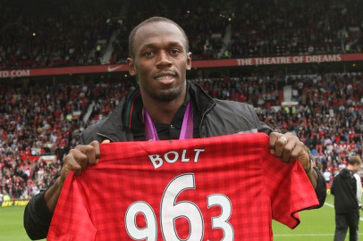 Bolt podría jugar en el partido de leyendas con el Manchester United