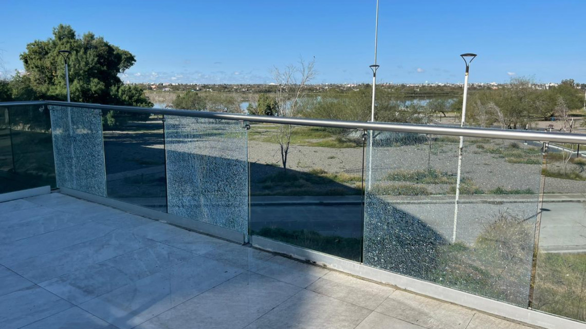 Vandalizan instalaciones del Centro de Convenciones