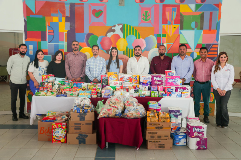 Unen esfuerzos Voluntariado DIF Reynosa y sociedad civil con Colecta ‘Ayudemos con Amor‘