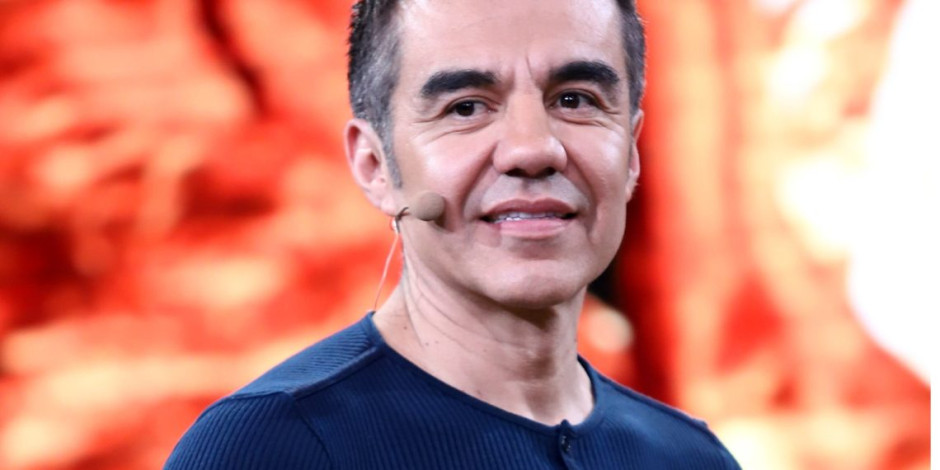 Adrián Uribe renuncia a la actuación, incursionará en la política