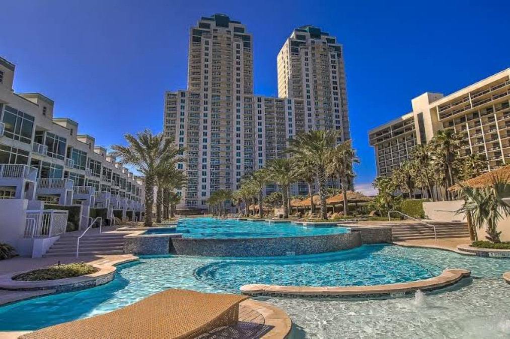 Cierran playas del Condado Cameron por cambio de clima