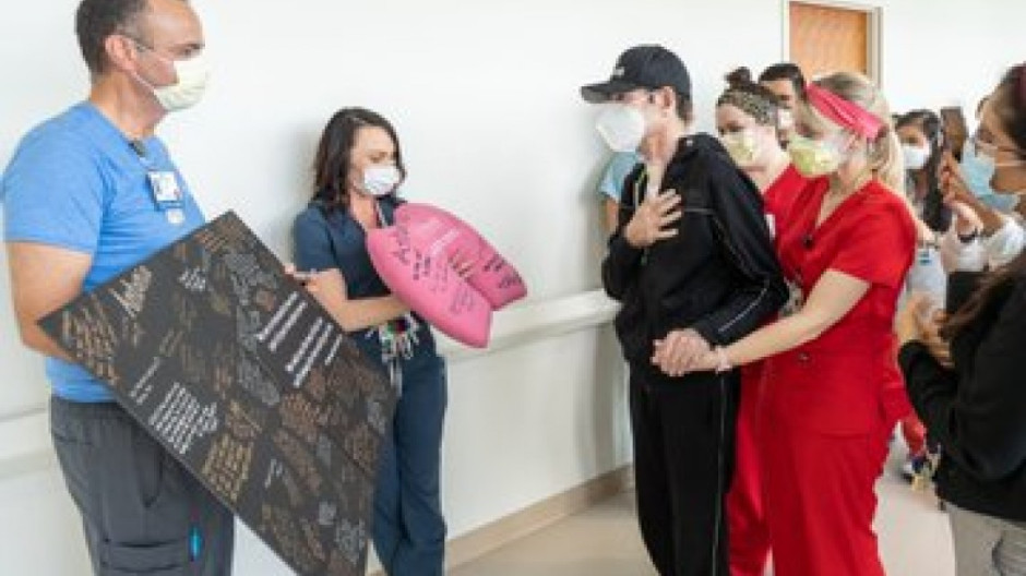 Toño Mauri sale del hospital tras luchar contra el coronavirus