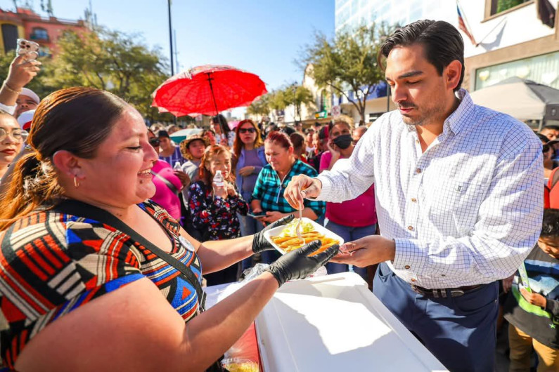 Más de 3 Mil personas convivieron con Carlos Peña Ortiz en el Noveno Festival del Tamal Norteño