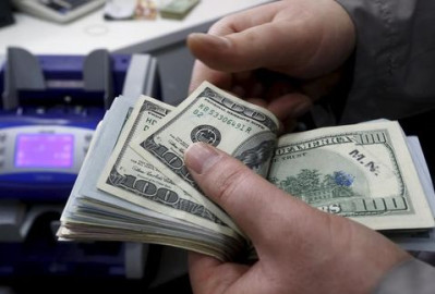 Dólar ronda los 22 pesos