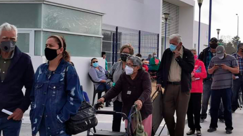 Inicia la vacunación contra la COVID-19 en adultos mayores en Río Bravo