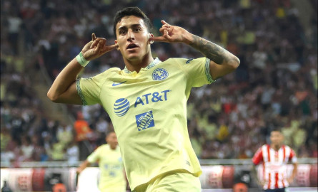 América gana la ida de las semifinales en el Clásico Nacional contra Chivas