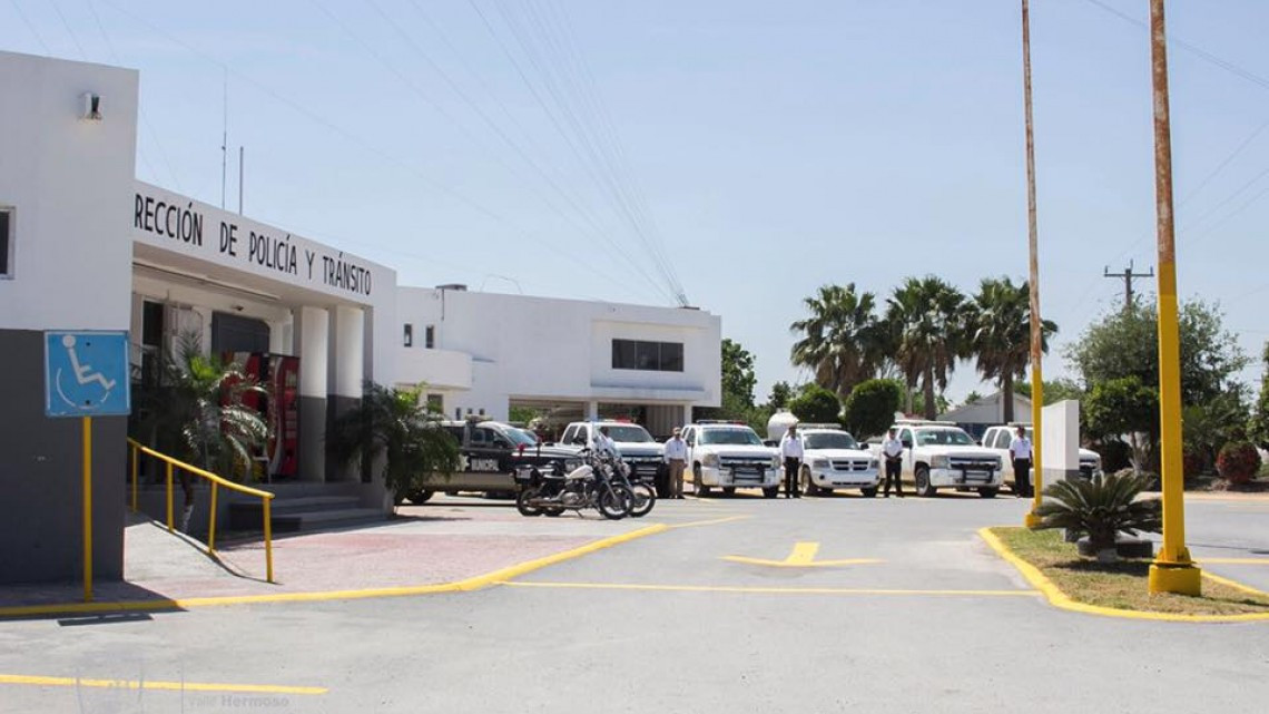 Apoyan remodelación de patrullas y motocicletas de tránsito