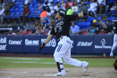 Sultanes gana 7-4 y completa barrida a Saraperos