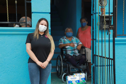 Comprometida Alma Laura Hernández con población vulnerable