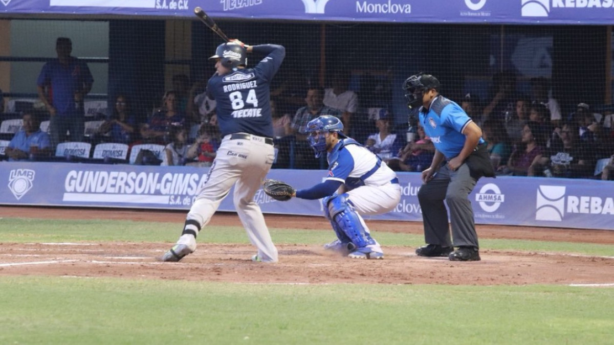 Sultanes vence 10-8 a los Acereros y se coloca 3-1 en play off