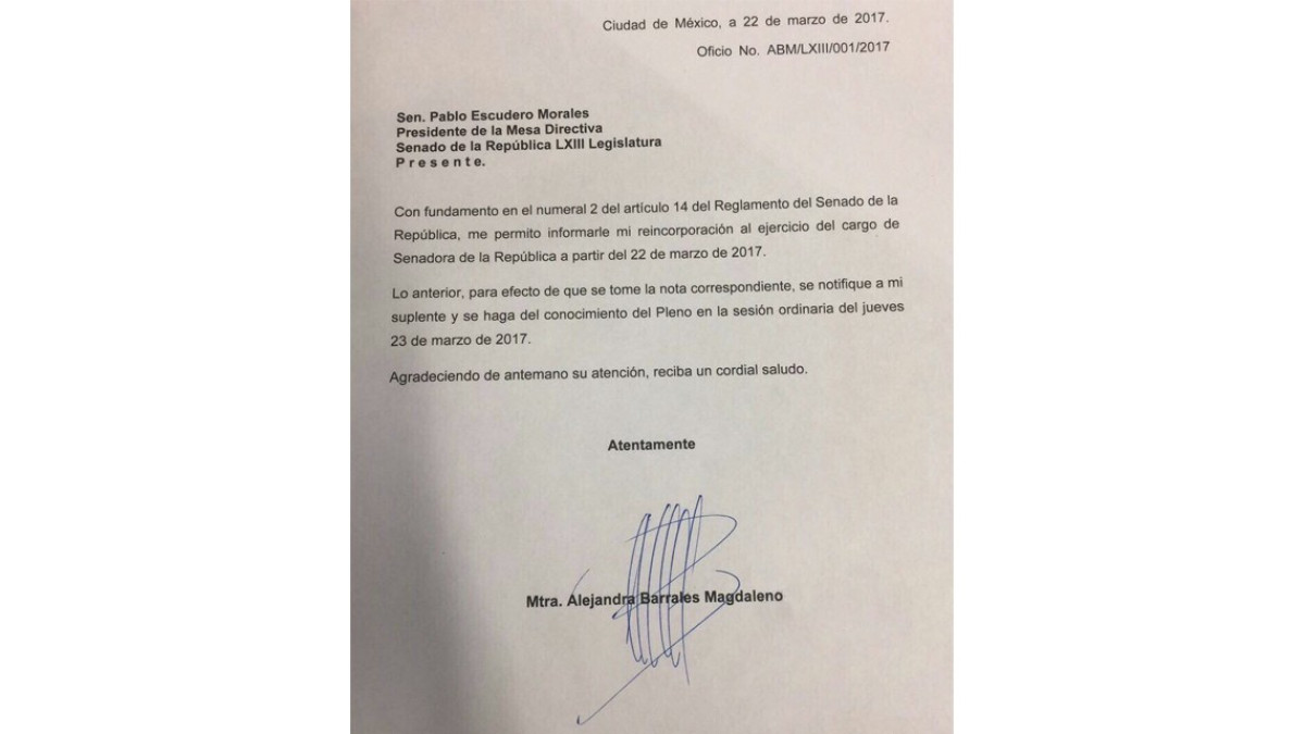 Alejandra Barrales se reincorpora al Senado de la República