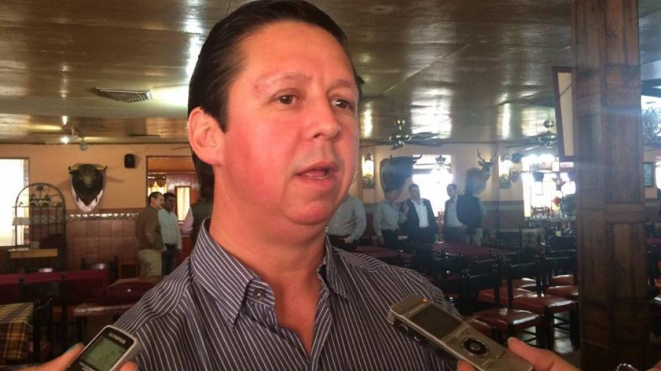 Despachadores de gasolina en riesgo de perder sus empleos