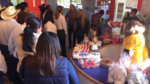 Se avanza en la atención a niños y jóvenes con problemas motrices y neurológicos