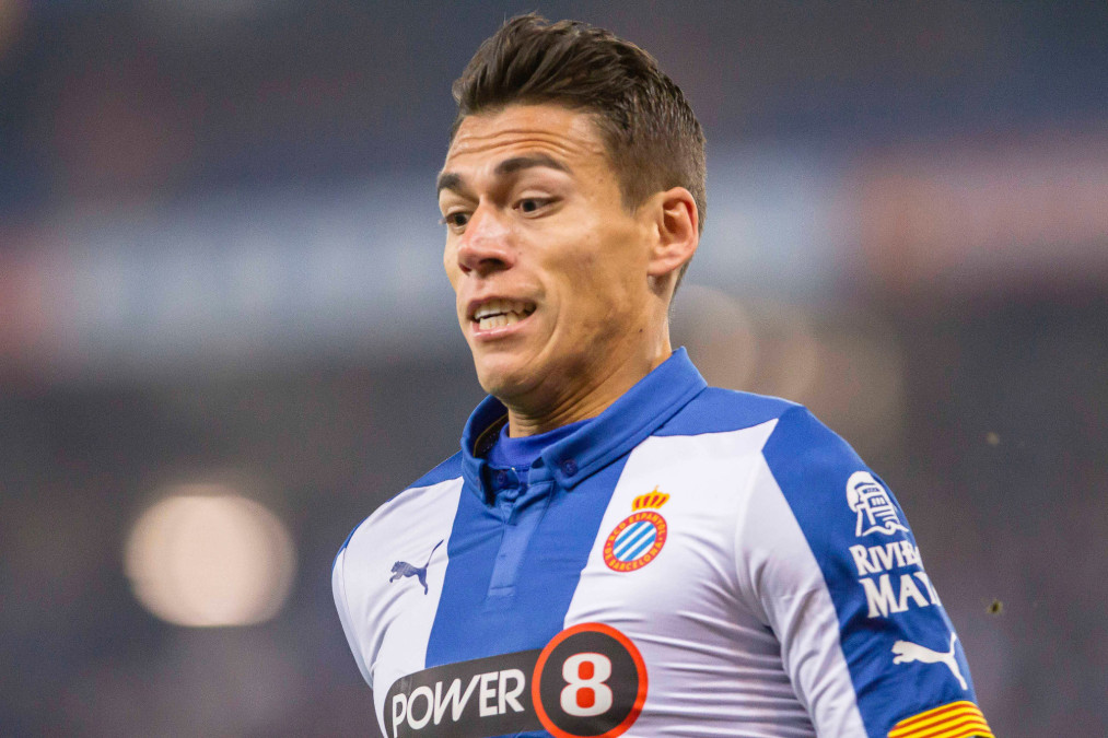 Héctor Moreno a nada de jugar con la Real Sociedad