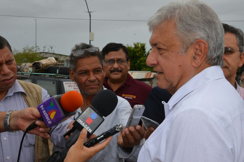 Aconseja AMLO a Chong lanzarse como independiente