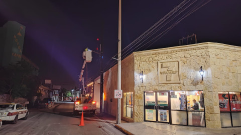 Rehabilitó Municipio alumbrado en colonia 20 de Noviembre y Zona Centro de Reynosa 