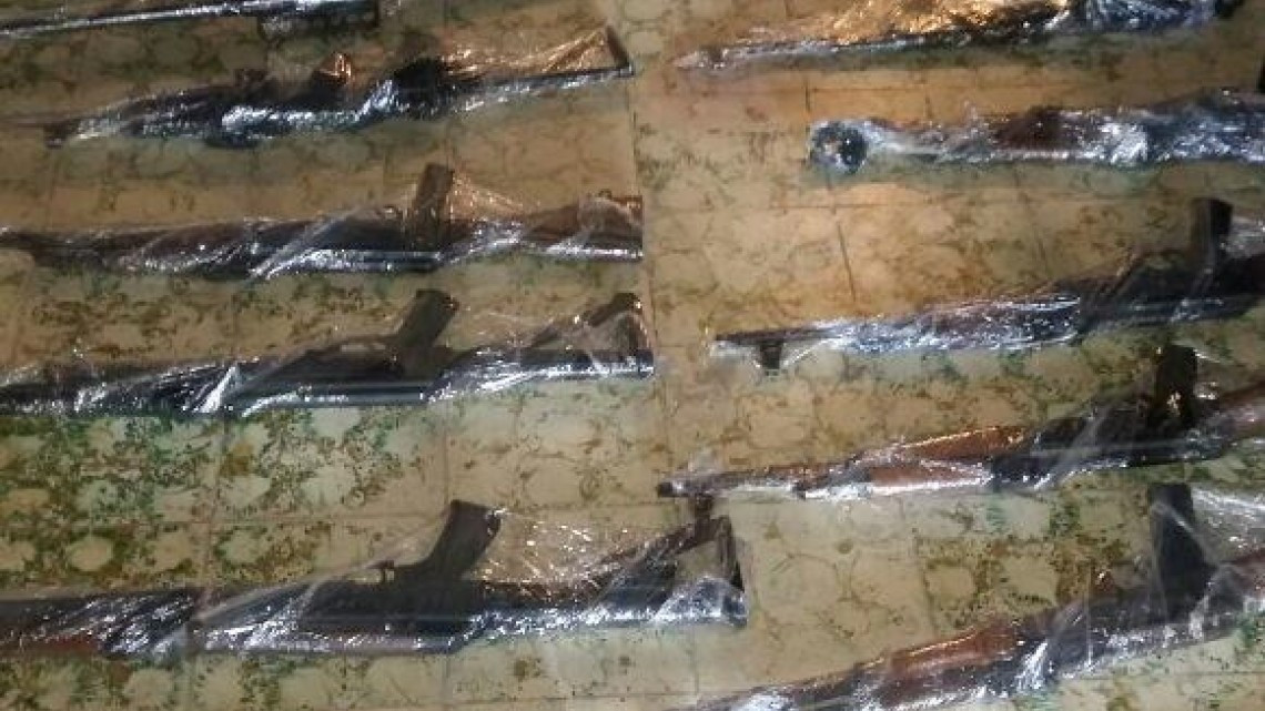 Asegura SSP vehículos y armamento