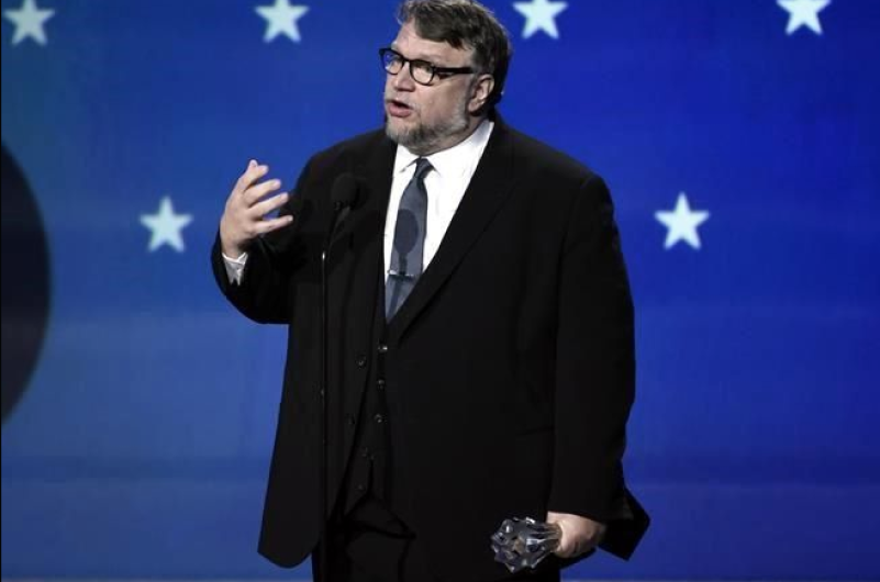 Guillermo del Toro gana premio Critic´s Choice Awards a mejor director