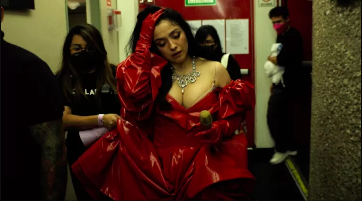 Mon Laferte anuncia documental biográfico junto a Netflix