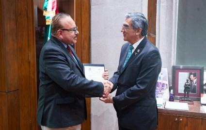 AVA entrega nombramiento de Raúl Hernández Chavarría como titular de la UIFE