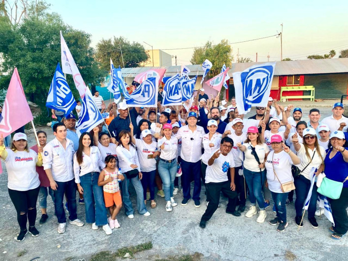 Convence el “Cachorro” en Villa Florida