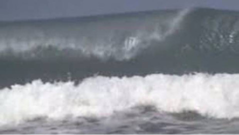 Advierten olas de 9 metros en La Habana por  'Irma'