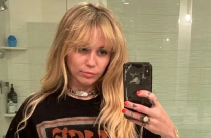 Miley Cyrus revive a Hannah Montana y sorprende a sus fans