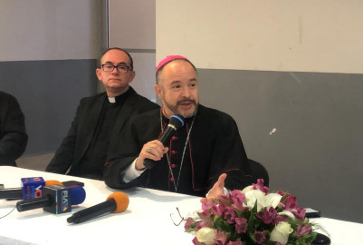 Parroquias asisten a migrantes 