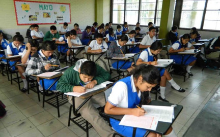 Situación económica de familias, afecta aprendizaje de alumnos