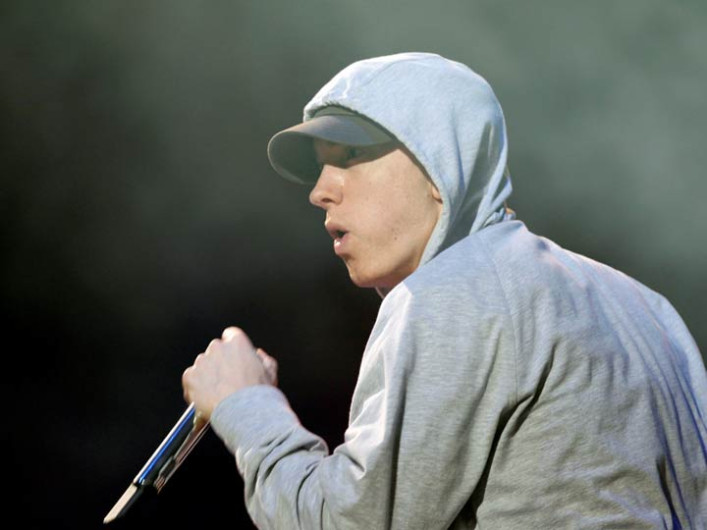 Trump es un abuelo racista: Eminem