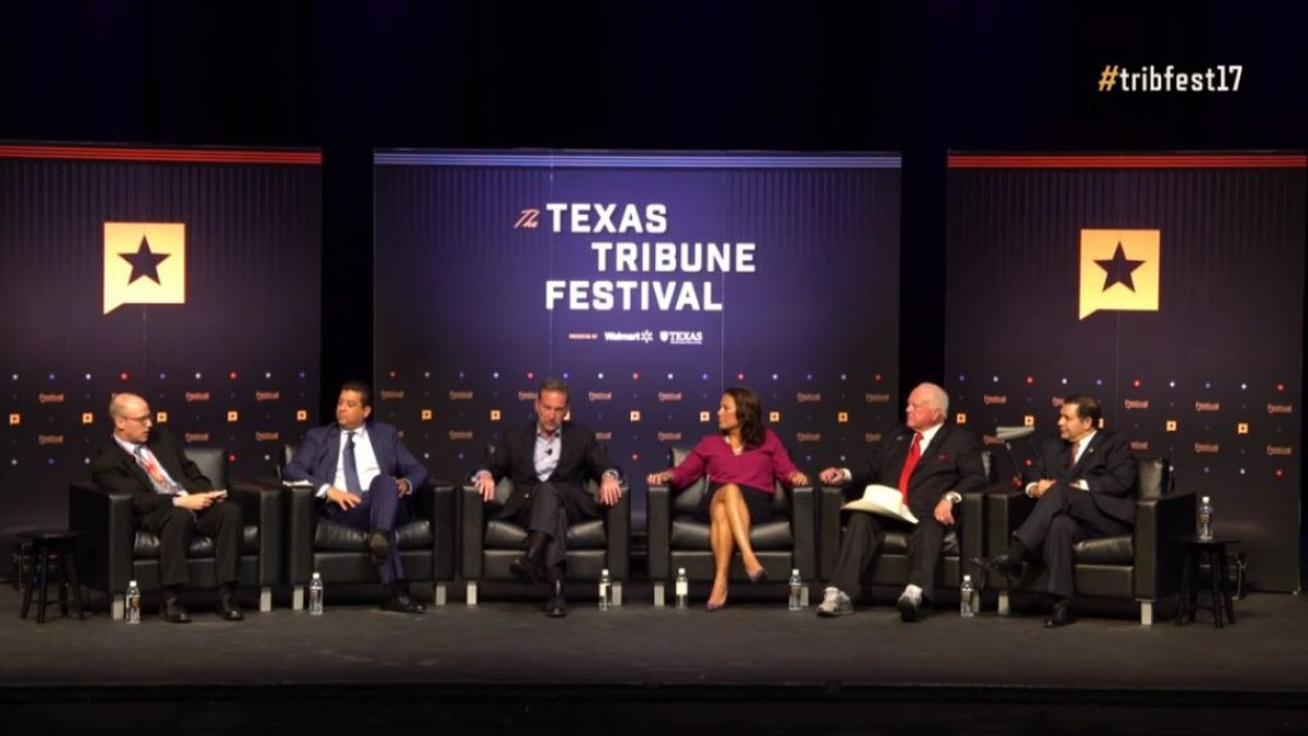Asiste Gobernador a Texas Tribune Festival