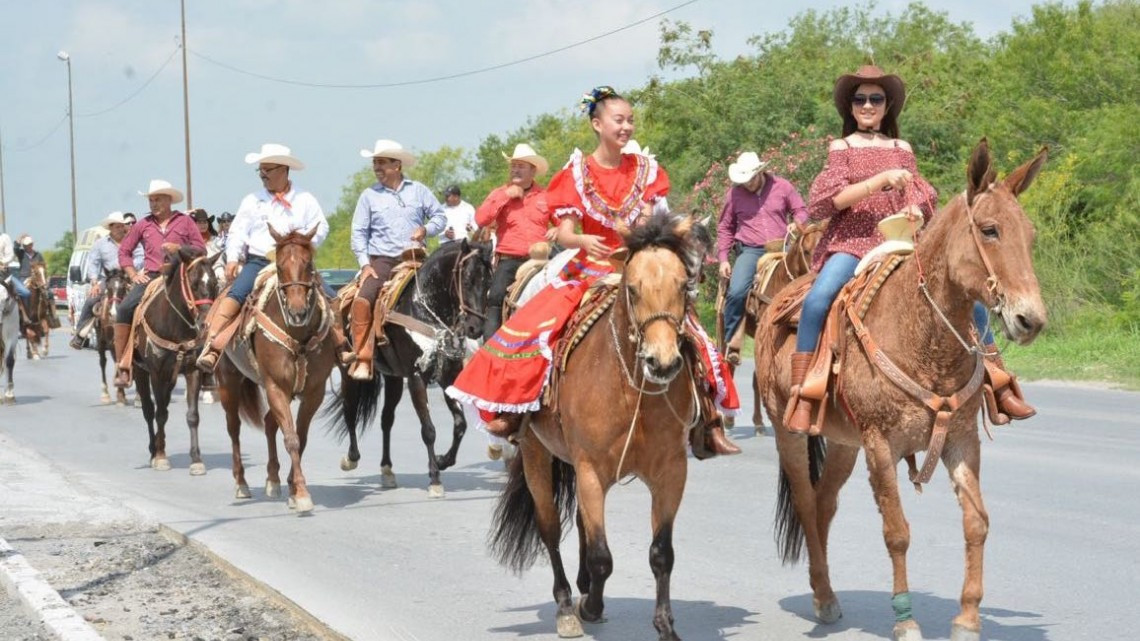 Llevan a cabo tradicional cabalgata por 268 años de la Fundación de Reynosa